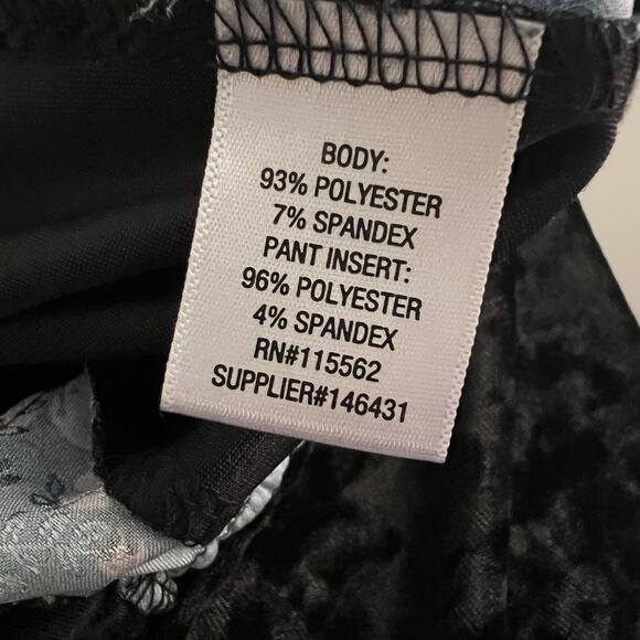 Disney Princess Womens L black floral wide leg faux wrap half sleeve jumpsuit - Picture 9 of 10